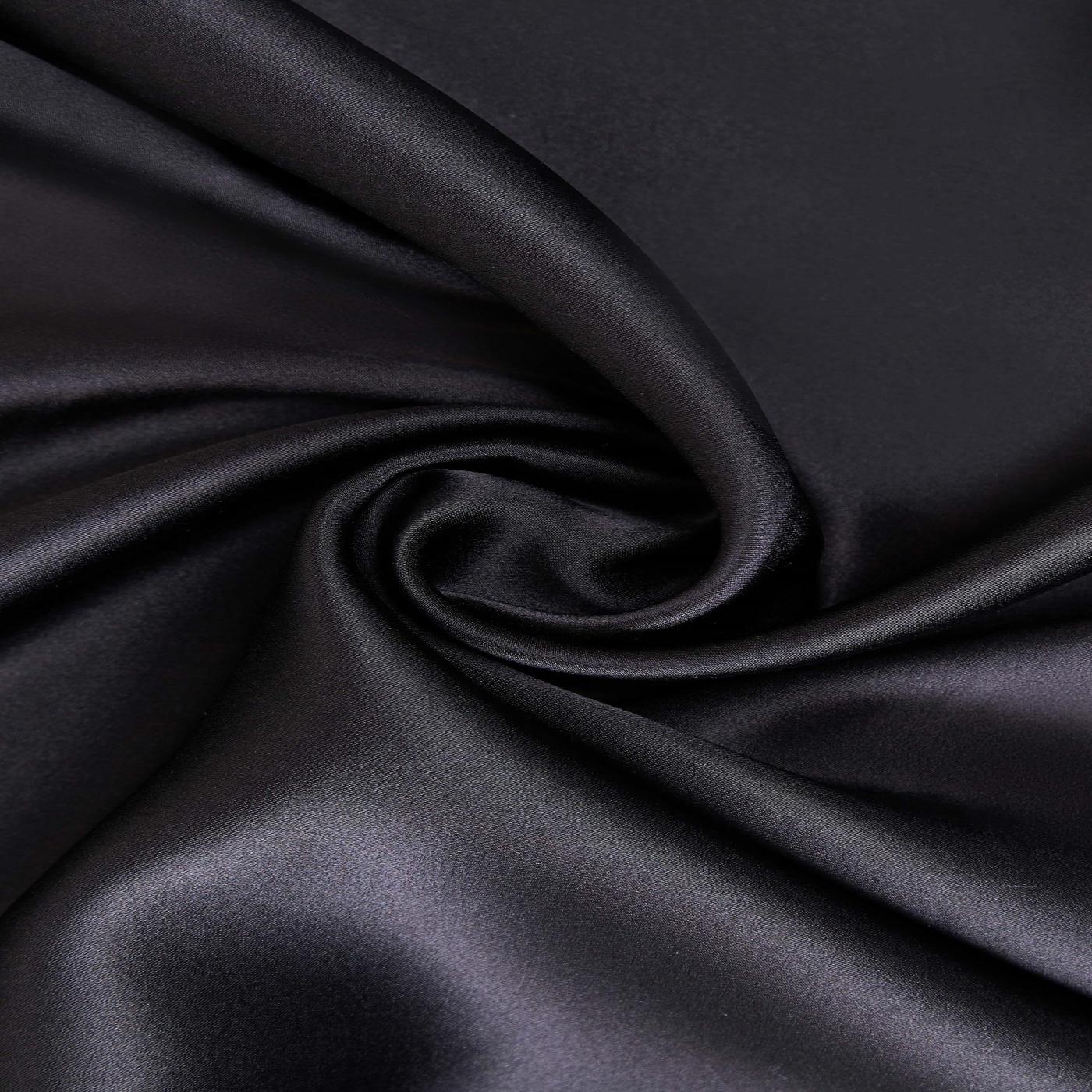 картинка Атлас натуральный шелк 100%, цвет Черный, 140 см, 22 мм. от магазина Мир Шелка